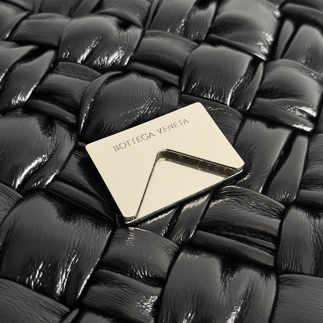 Bottega Veneta 776519 Black Designer Handbag Edition 2 - detail image 5