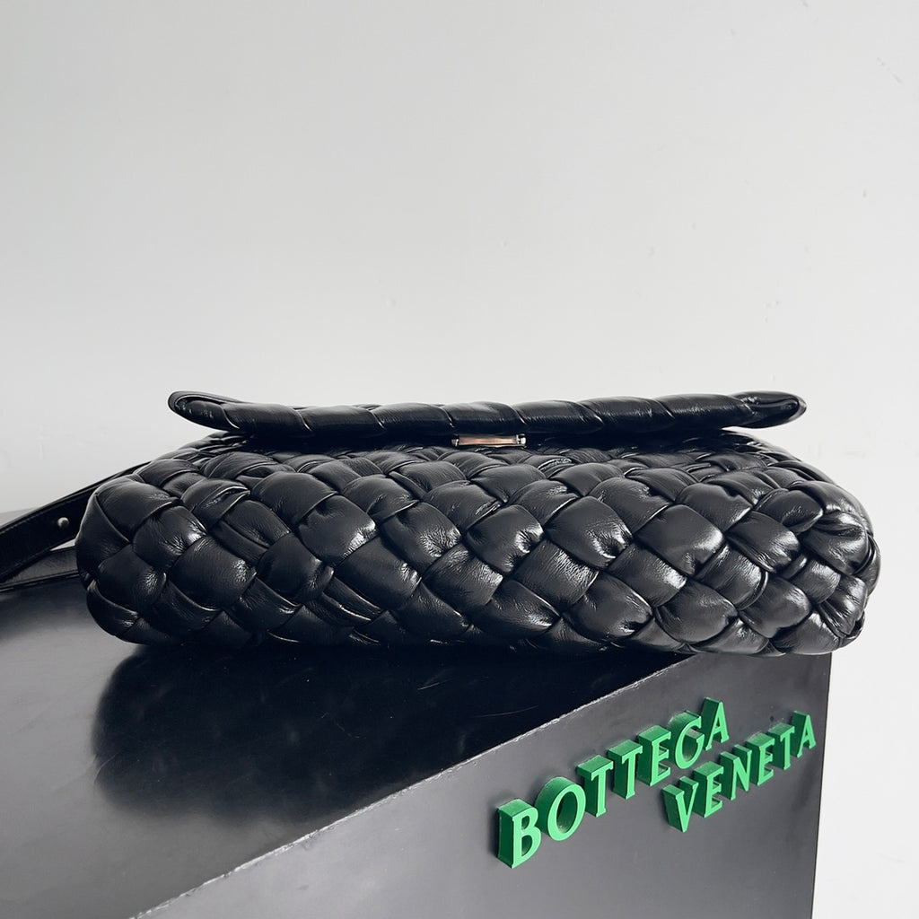 Bottega Veneta 776519 Black Designer Handbag Edition 2 - detail image 4