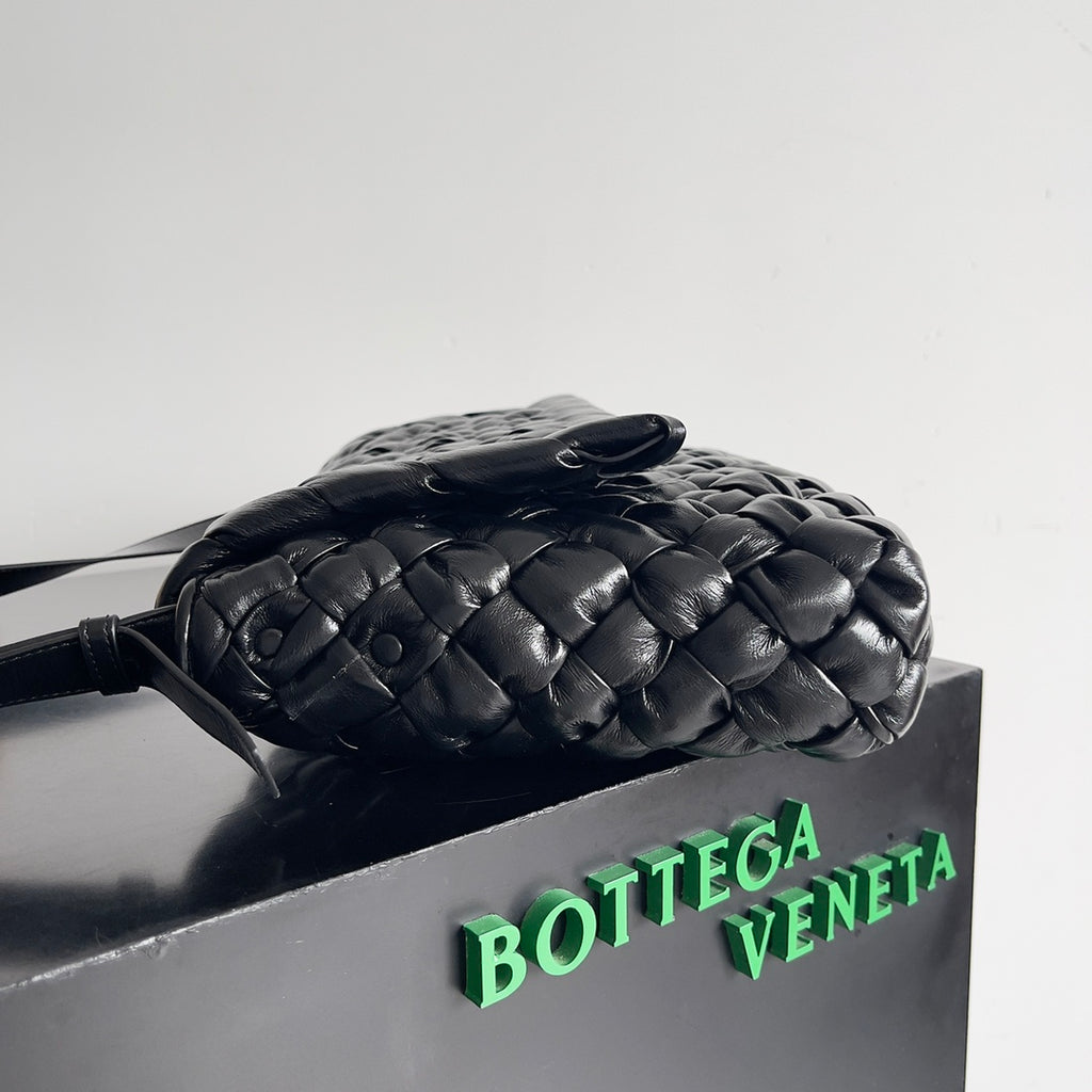 Bottega Veneta 776519 Black Designer Handbag Edition 2 - detail image 2