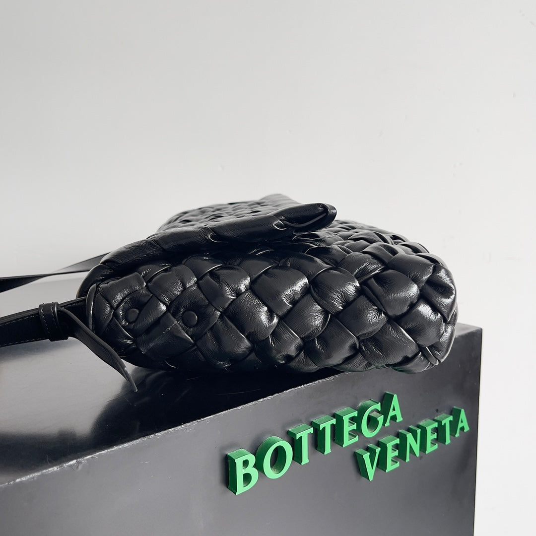 Bottega Veneta 776519 Black Designer Handbag Edition 2 - detail image 2