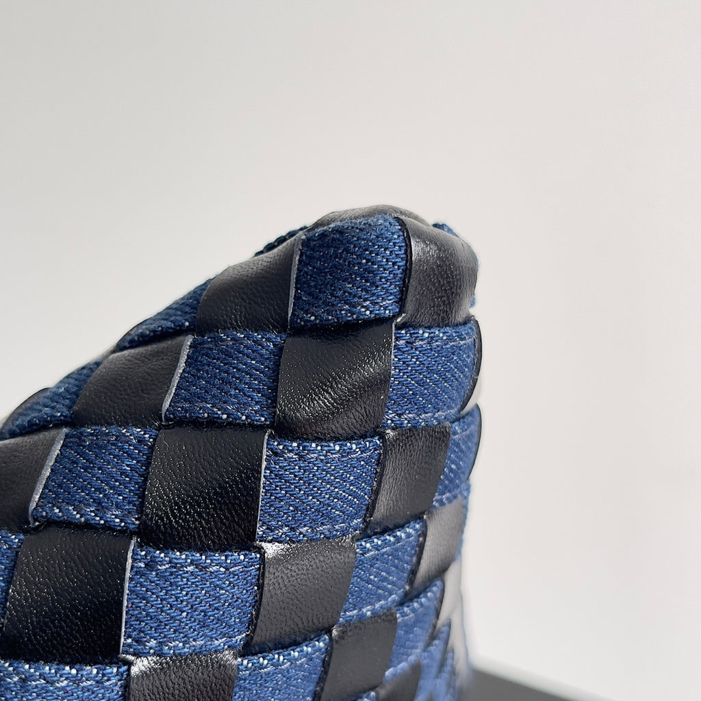 Bottega Veneta 789028 Black & Blue Designer Handbag - detail image 4