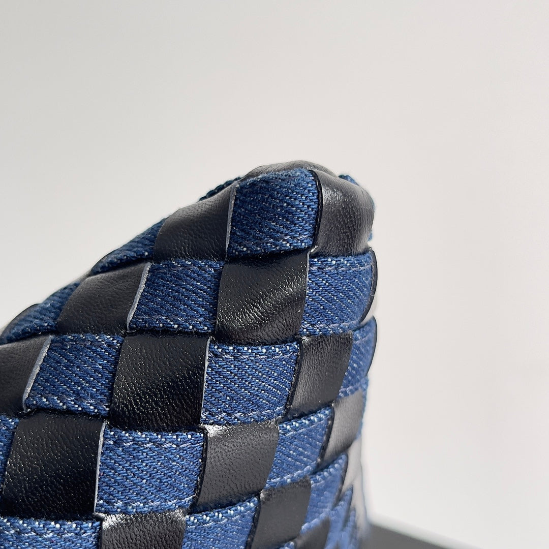 Bottega Veneta 789028 Black & Blue Designer Handbag - detail image 4