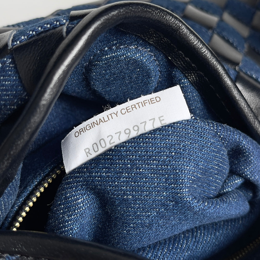 Bottega Veneta 789028 Black & Blue Designer Handbag - detail image 8