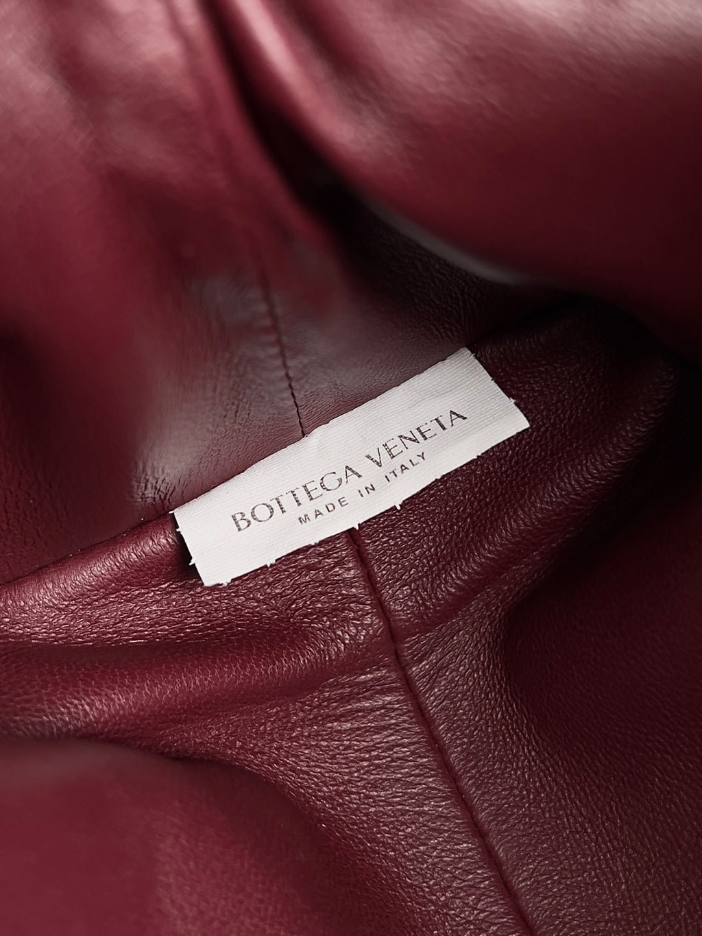 Bottega Veneta Red Designer Handbag Edition 57 - detail image 7
