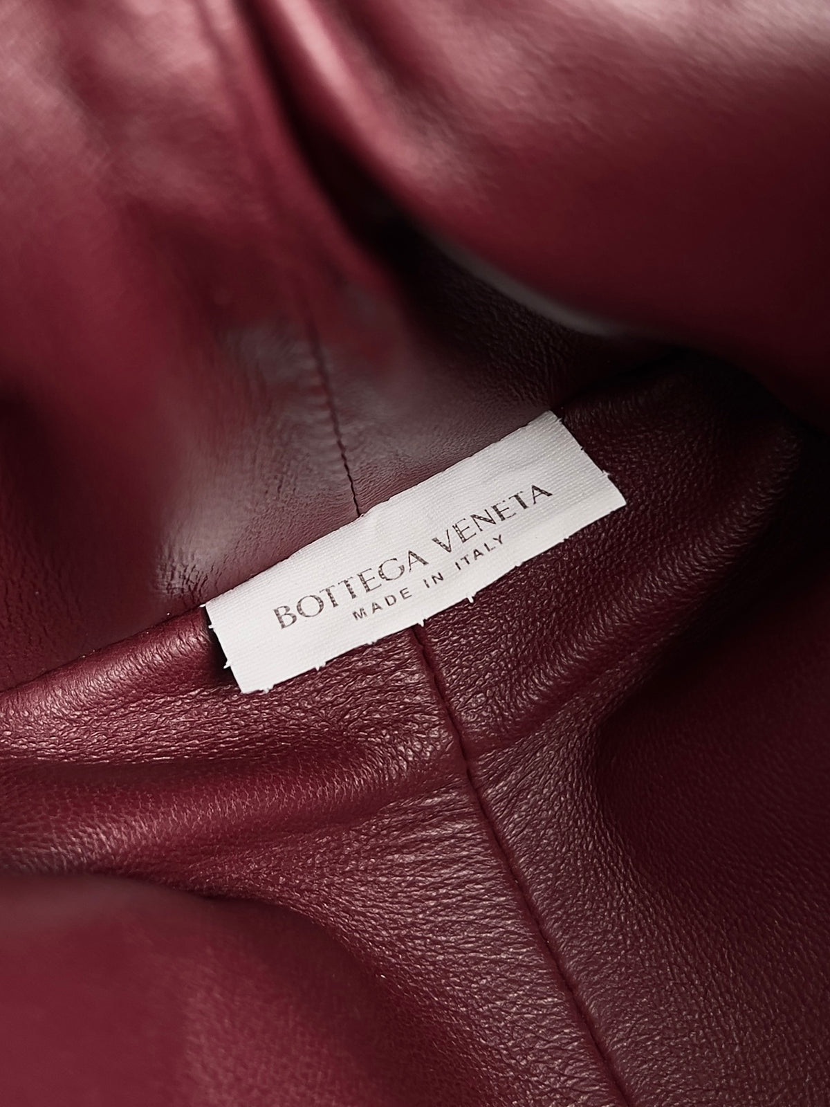 Bottega Veneta Red Designer Handbag Edition 57 - detail image 7