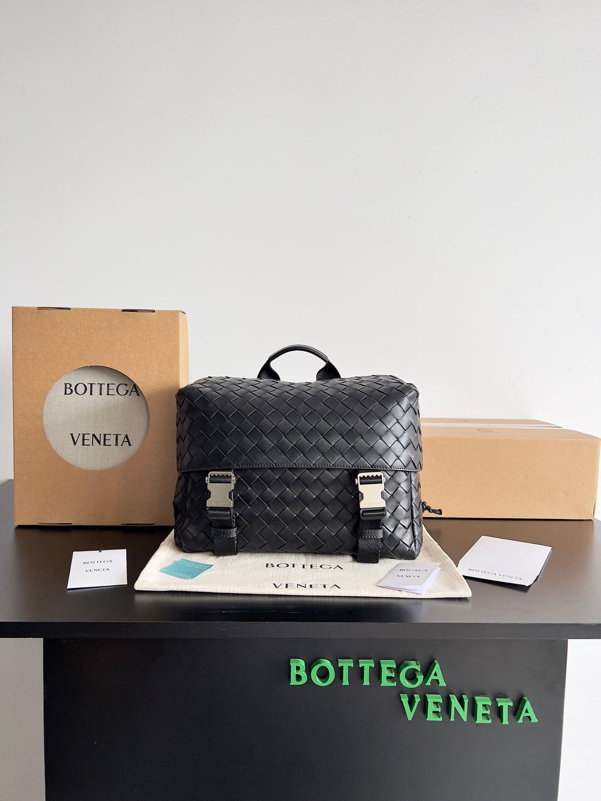 Bottega Veneta Black & Rose Gold Designer Handbag Edition 30