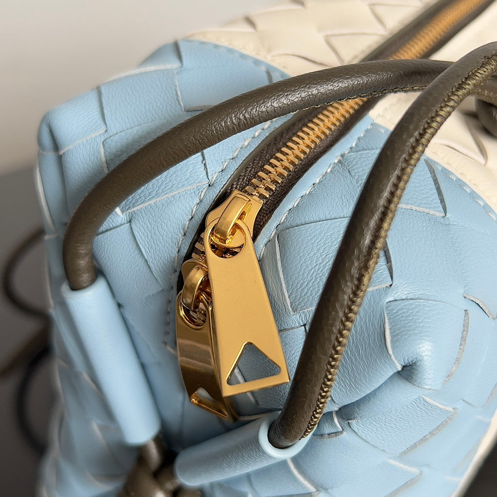 Bottega Veneta 796612 Black Designer Handbag - detail image 4