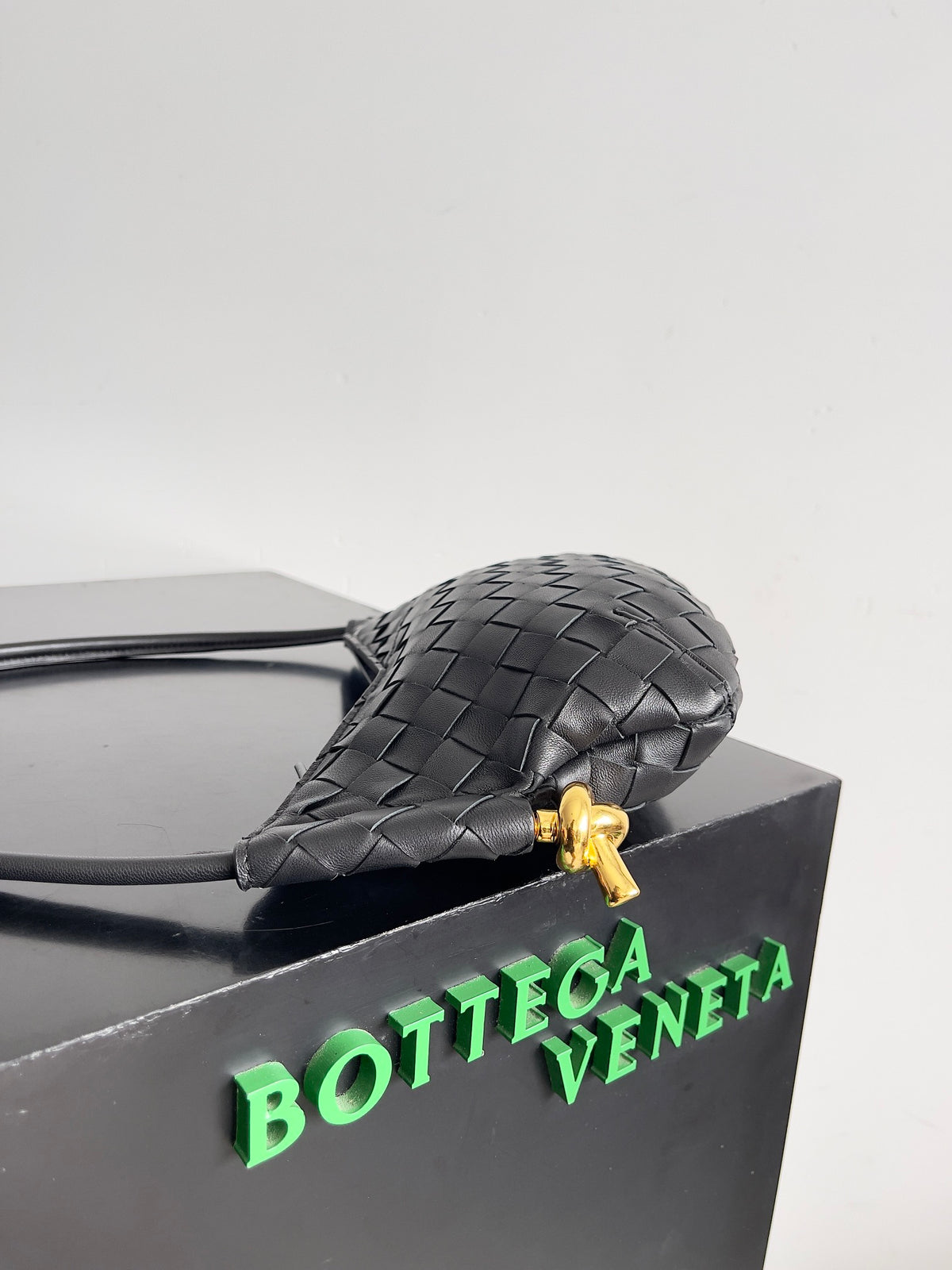 Bottega Veneta 796378 Black Hobo Bag Edition 5 - detail image 2