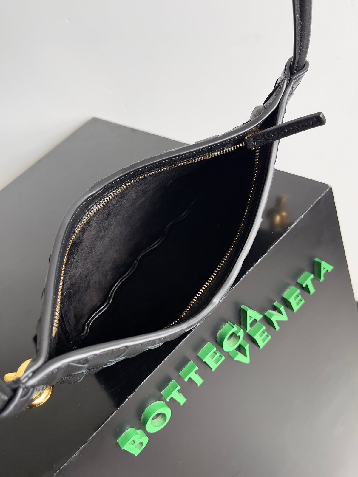 Bottega Veneta 796378 Black Hobo Bag Edition 5 - detail image 9