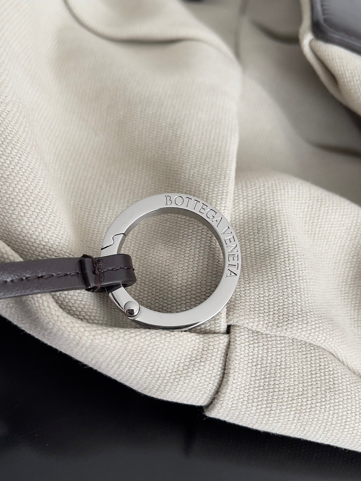 Bottega Veneta 787419 Brown & Ivory Tote Bag - detail image 4