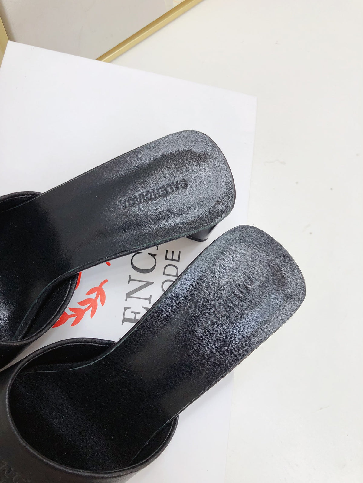 Balenciaga Black Slides EU 35-39 Edition 8 - detail image 6