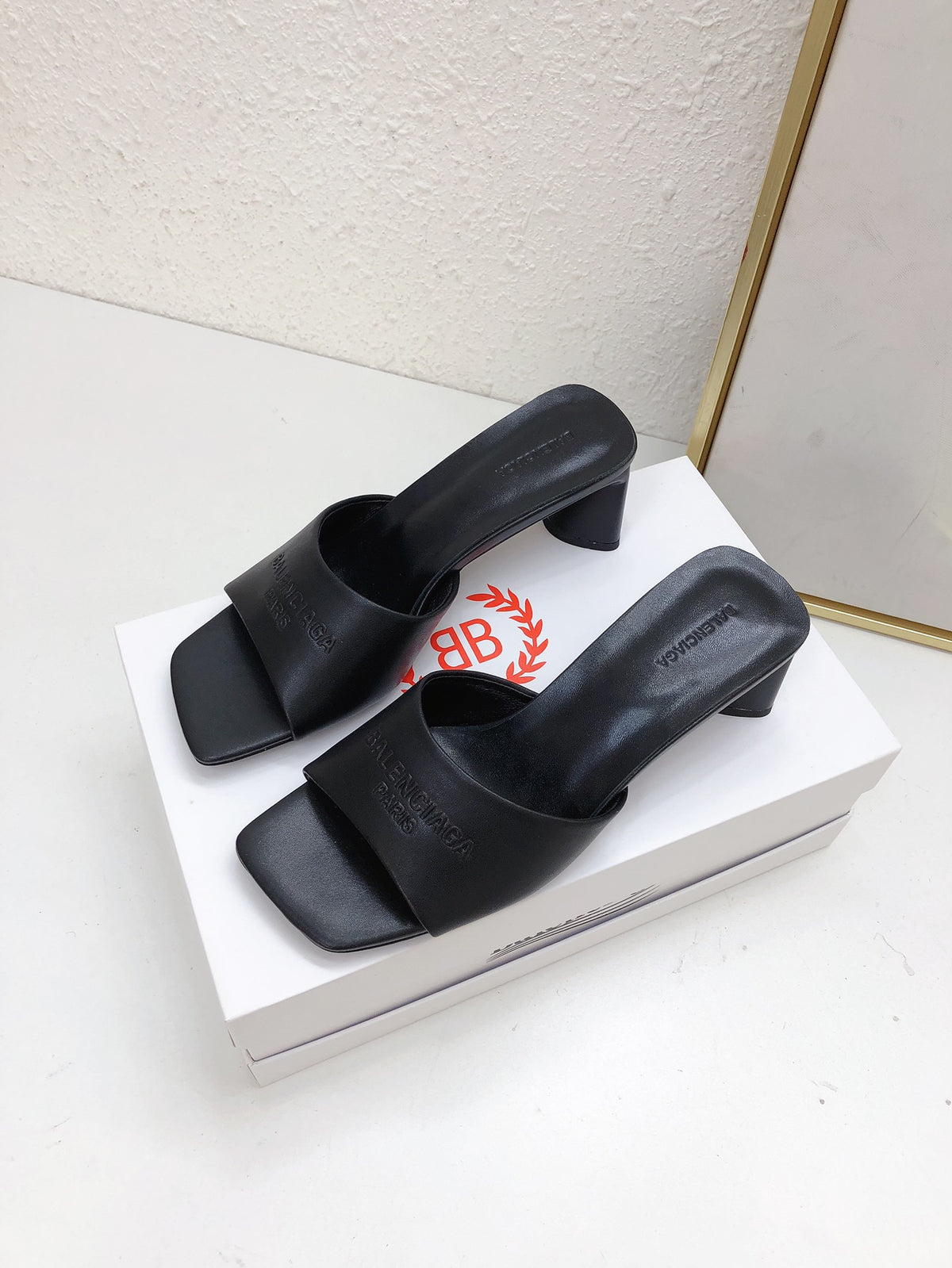 Balenciaga Black Slides EU 35-39 Edition 8 - detail image 3