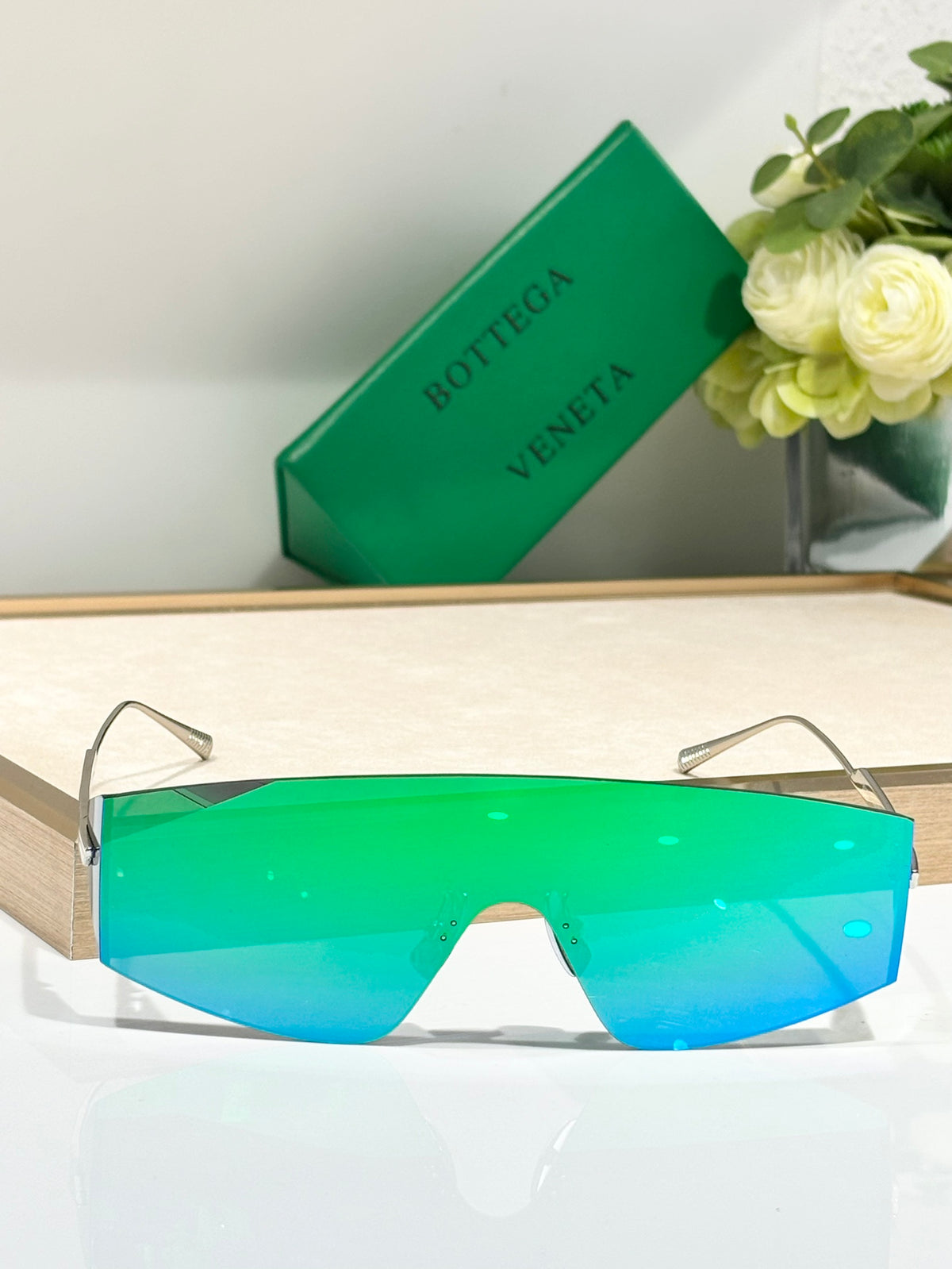Bottega Veneta BV1299S Green & Yellow Designer Sunglasses - detail image 3
