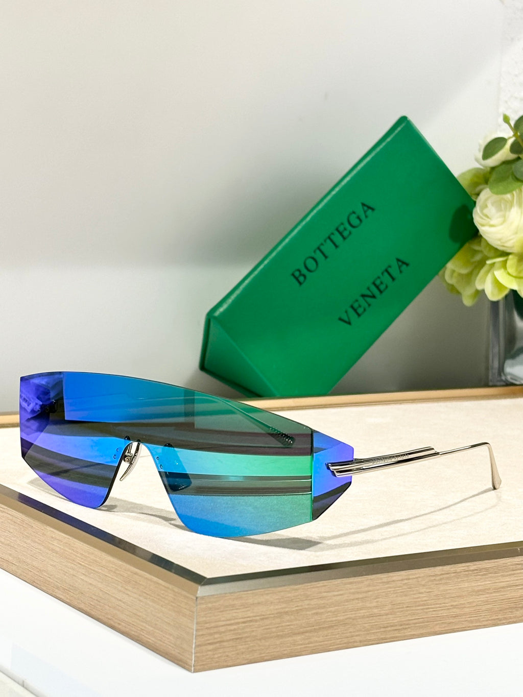 Bottega Veneta BV1299S Green & Yellow Designer Sunglasses - detail image 5