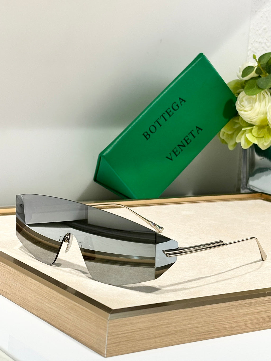 Bottega Veneta BV1299S Green & Yellow Designer Sunglasses - detail image 8