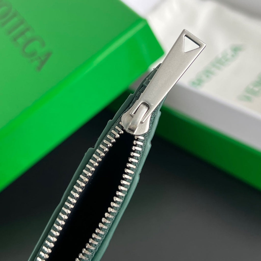 Bottega Veneta 11.5X.7.5 Green Card Holder Edition 6 - detail image 5