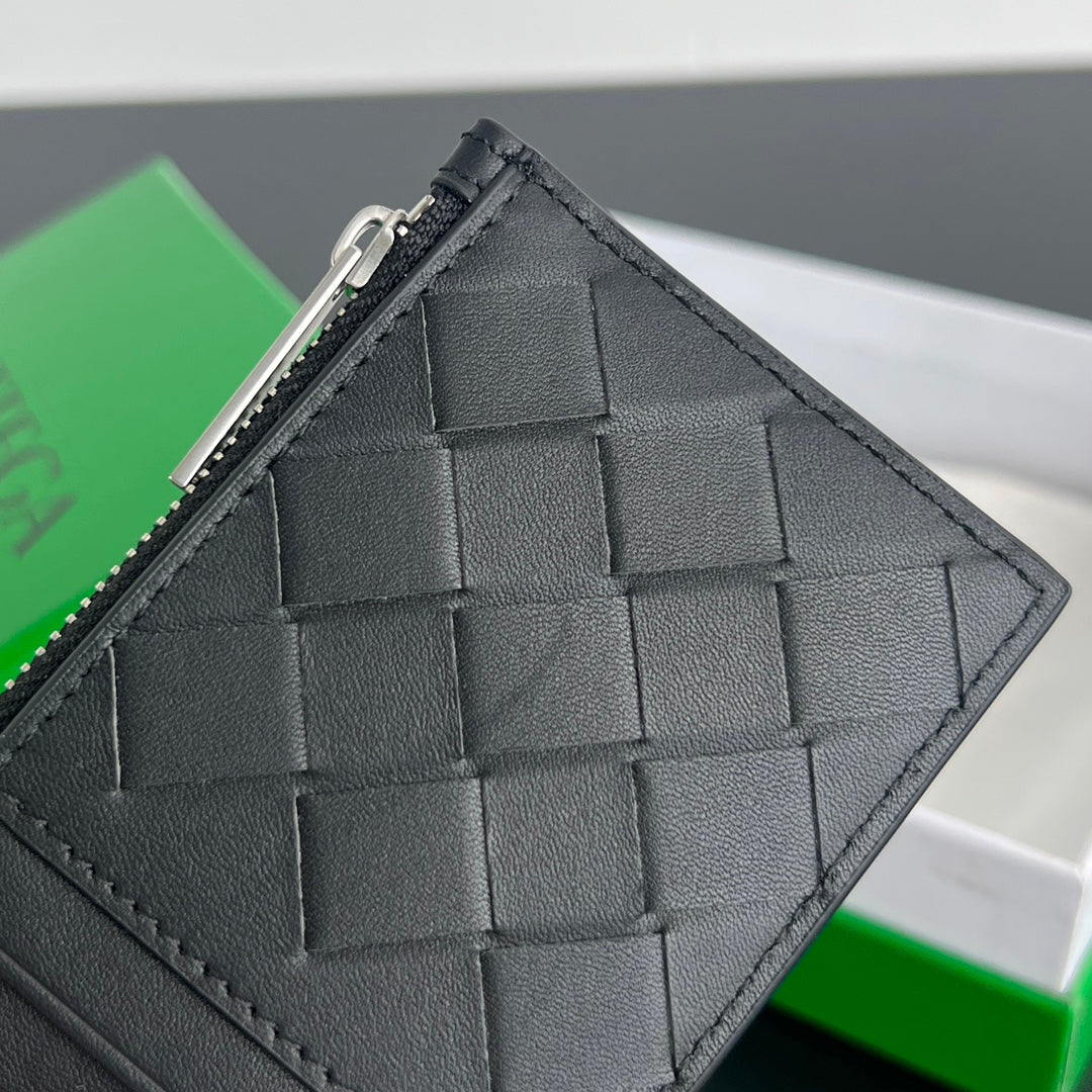Bottega Veneta 11.5X.7.5 Black & Green Card Holder Edition 5 - detail image 6