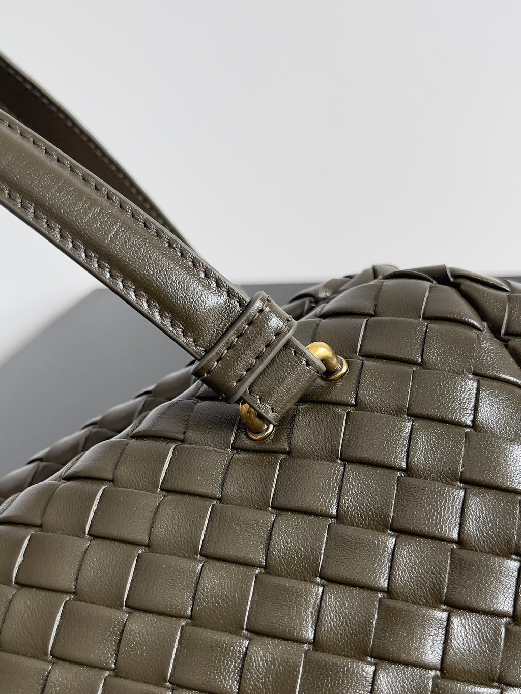 Bottega Veneta 796258 Black Designer Handbag Edition 3 - detail image 4