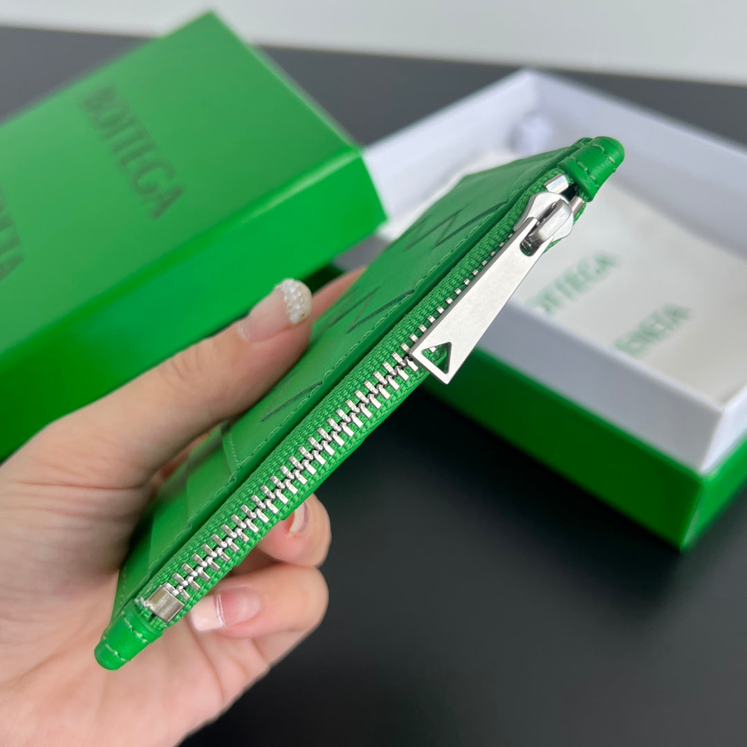 Bottega Veneta 11.5X.7.5 Green Card Holder Edition 4 - detail image 3