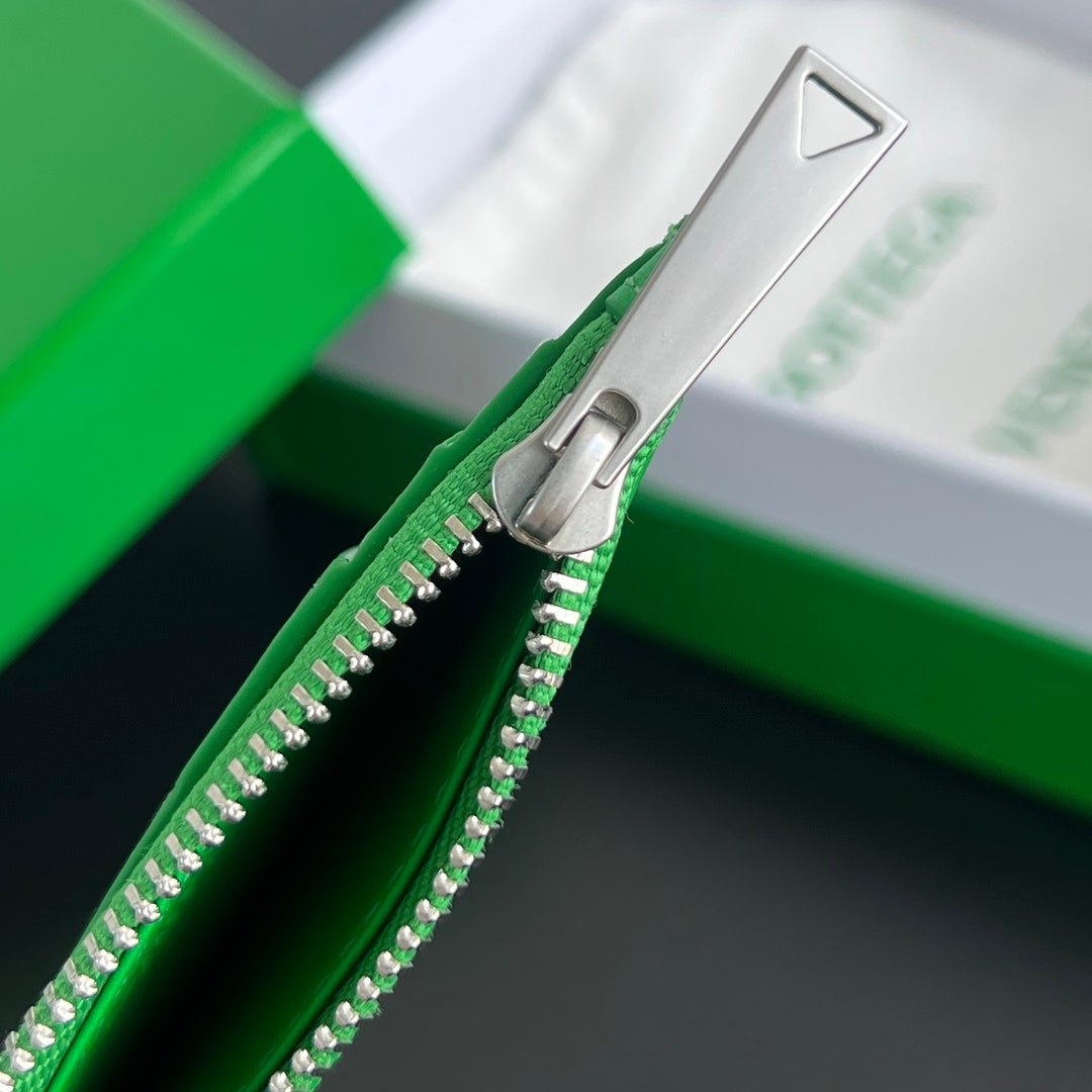 Bottega Veneta 11.5X.7.5 Green Card Holder Edition 4 - detail image 6