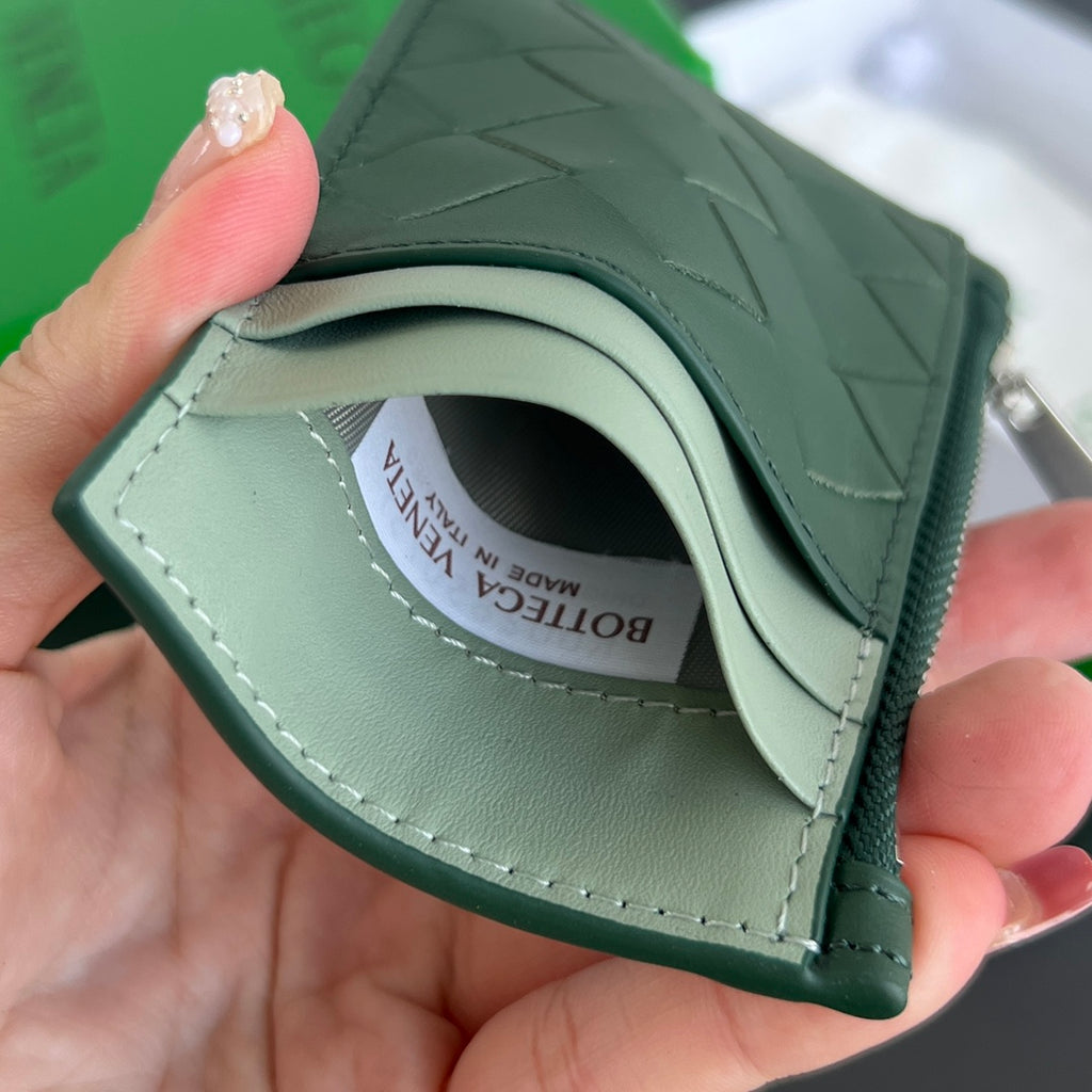 Bottega Veneta 11.5X.7.5 Green Card Holder Edition 3 - detail image 8