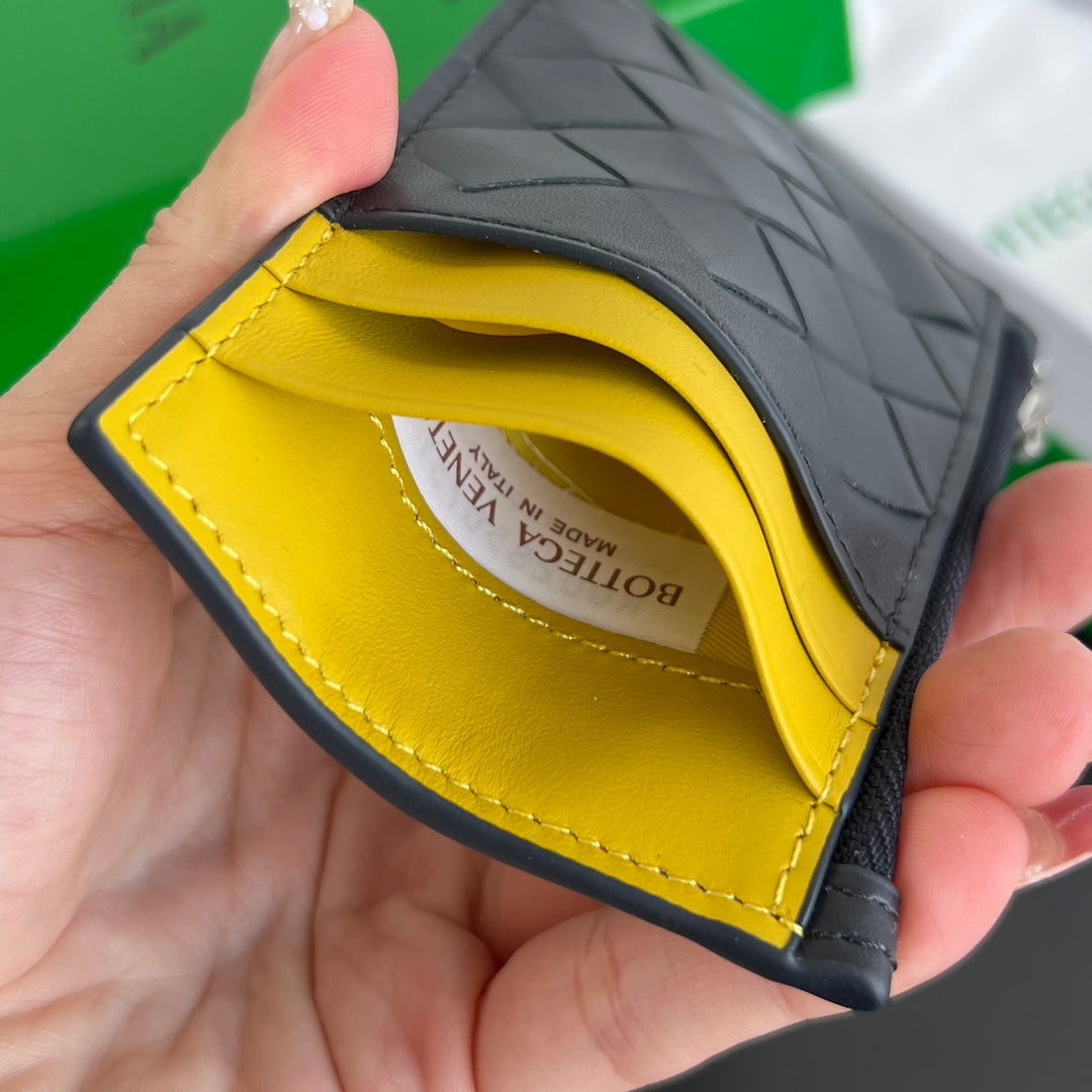 Bottega Veneta 11.5X.7.5 Green Card Holder - detail image 8