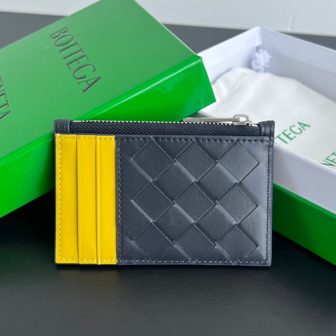 Bottega Veneta 11.5X.7.5 Green Card Holder - detail image 2