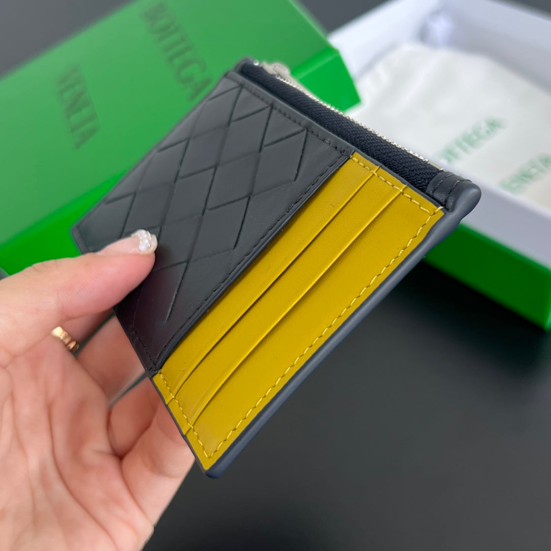 Bottega Veneta 11.5X.7.5 Green Card Holder - detail image 4