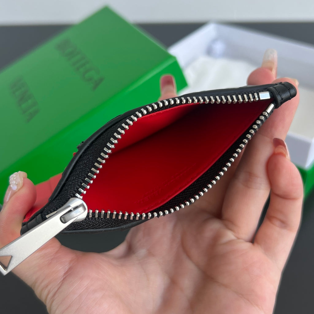 Bottega Veneta 11.5X.7.5 Black & Green Card Holder Edition 3 - detail image 5