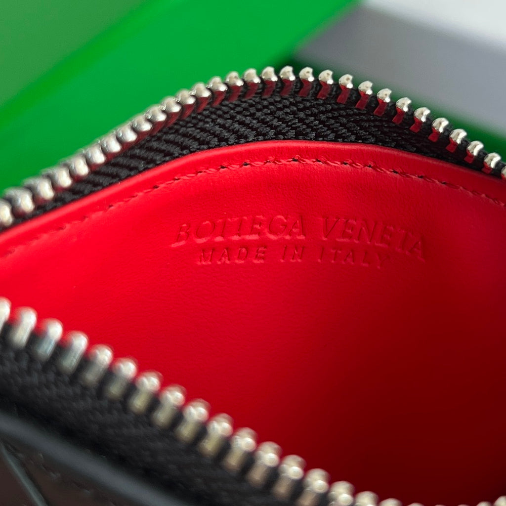 Bottega Veneta 11.5X.7.5 Black & Green Card Holder Edition 3 - detail image 7