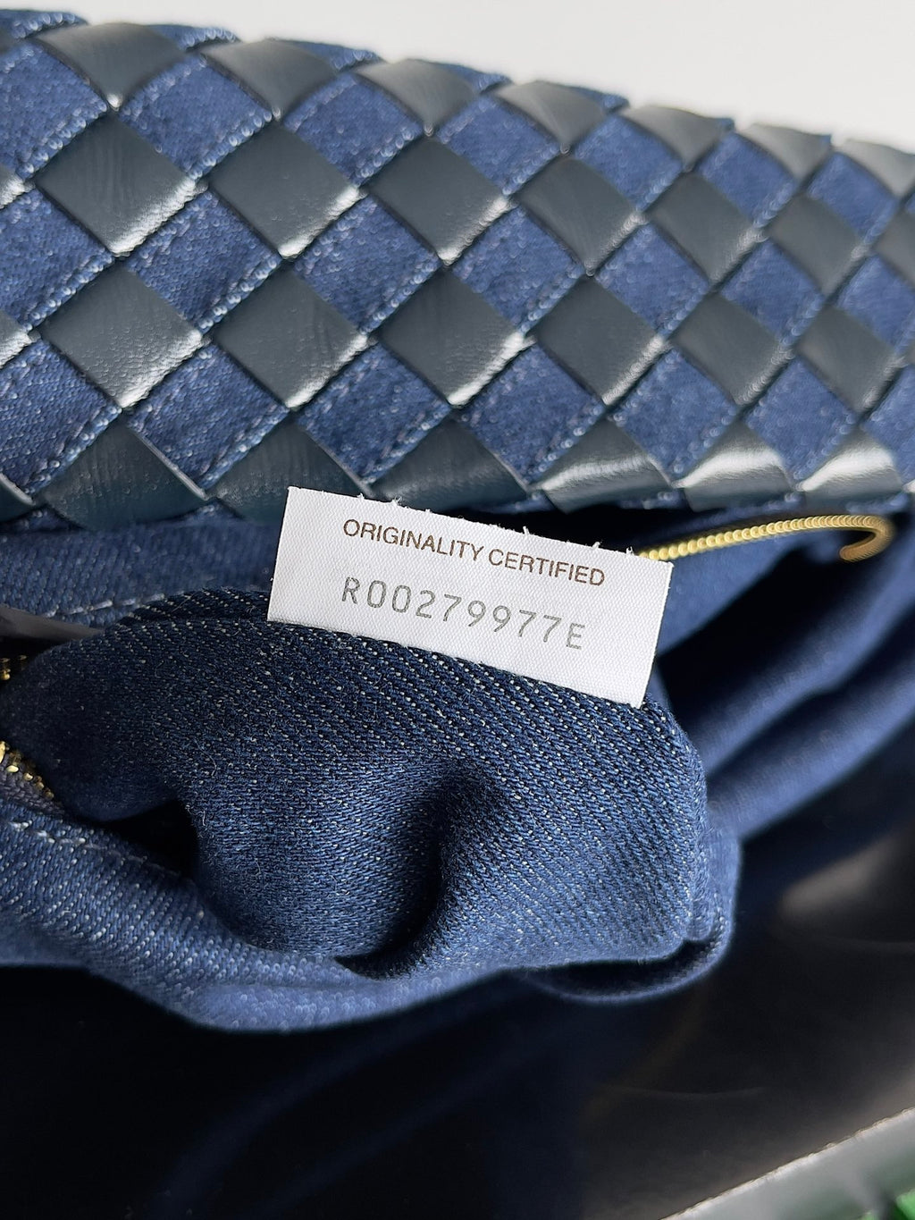 Bottega Veneta 795949 Black & Blue Designer Handbag - detail image 8