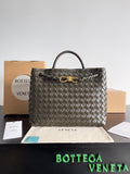 Bottega Veneta Green Designer Handbag Edition 75