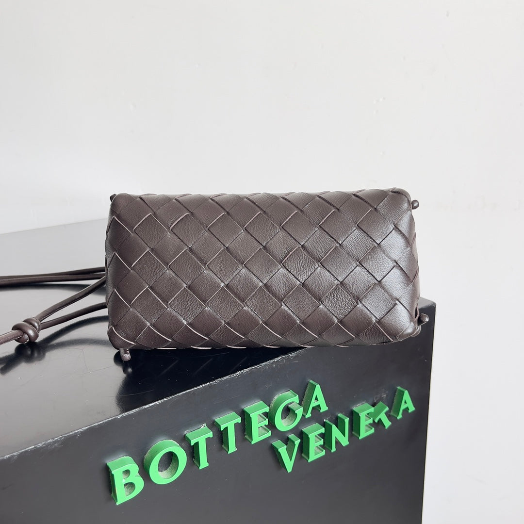 Bottega Veneta 794258 Black Pouch Bag Edition 9 - detail image 3