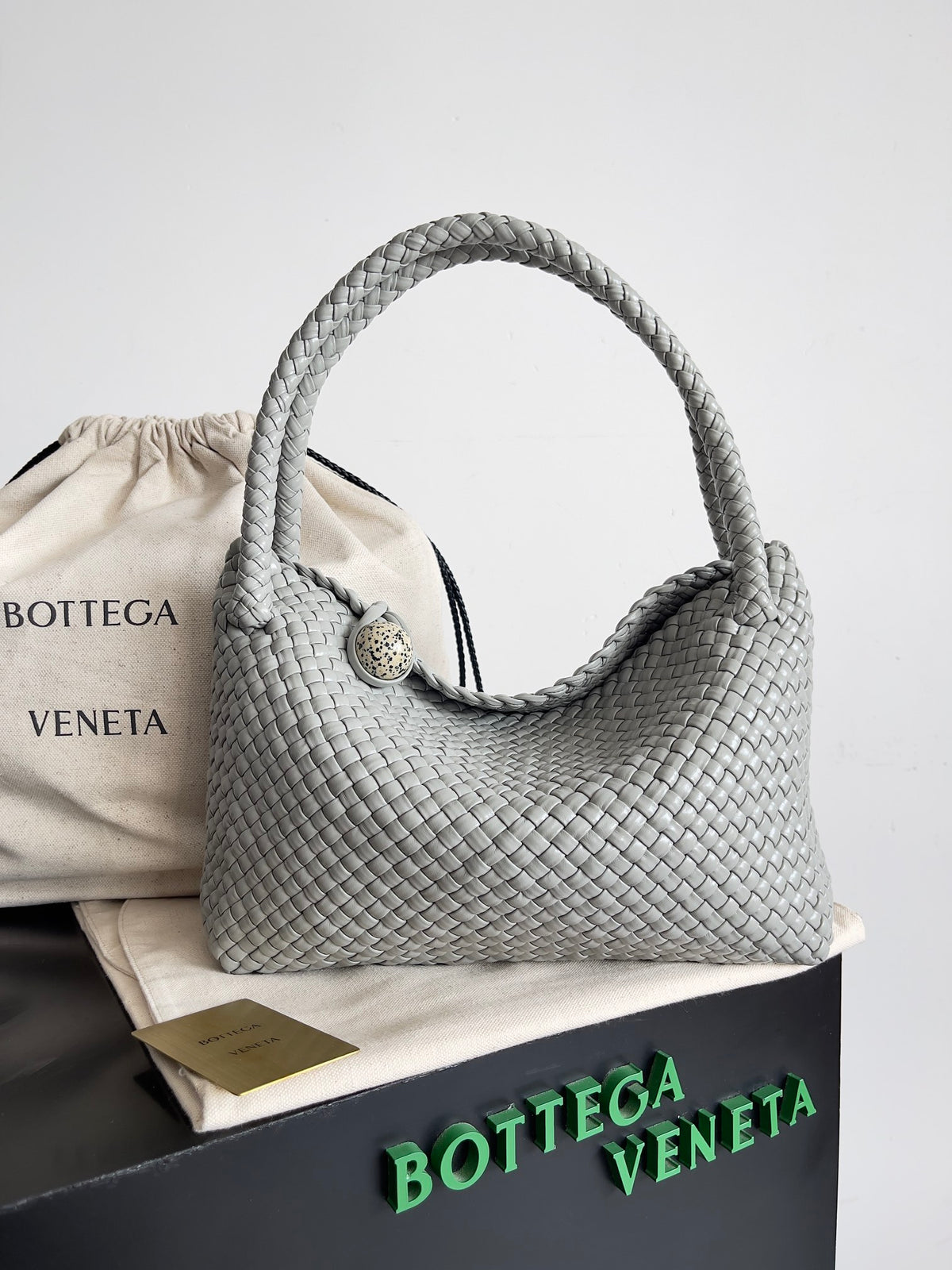 Bottega Veneta 716974 Silver Designer Handbag Edition 3
