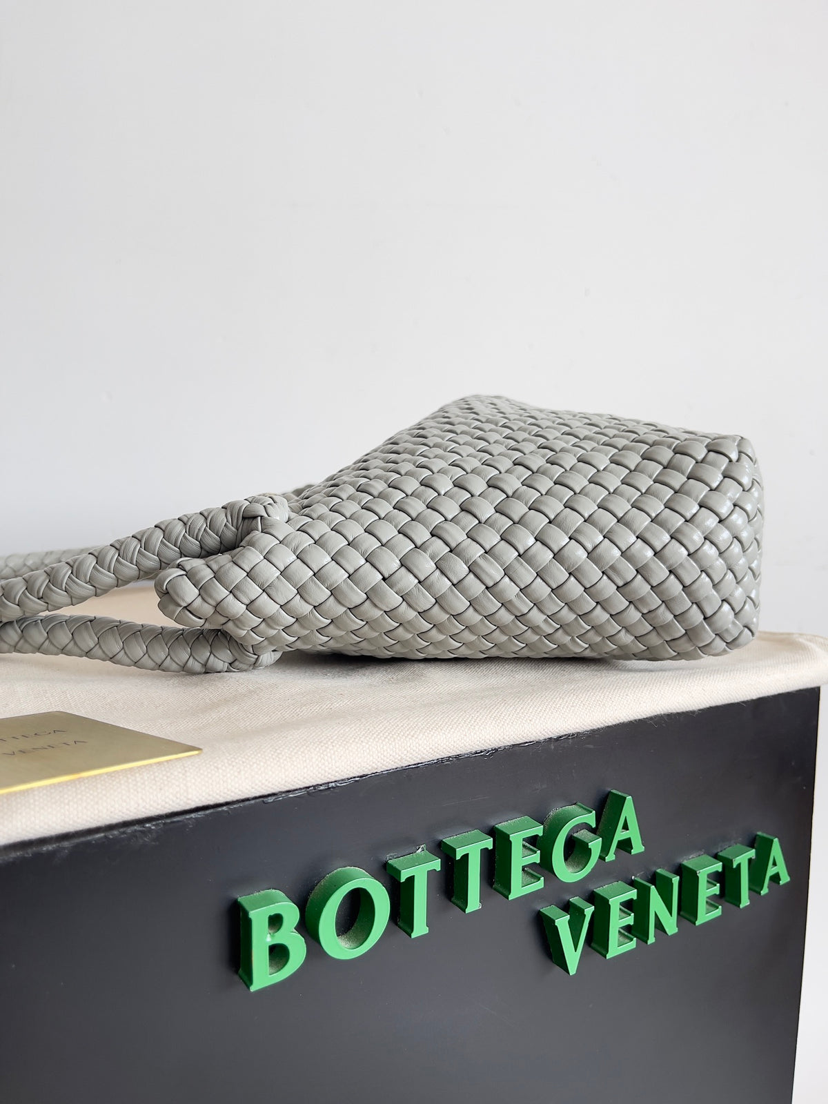 Bottega Veneta 716974 Silver Designer Handbag Edition 3 - detail image 2