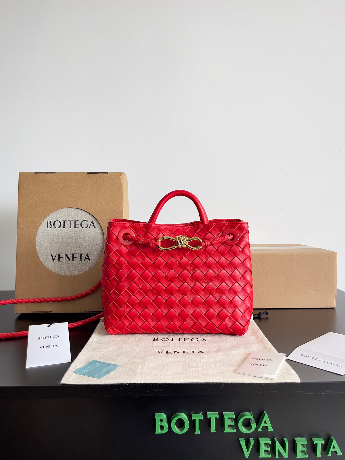 Bottega Veneta Red Designer Handbag Edition 59