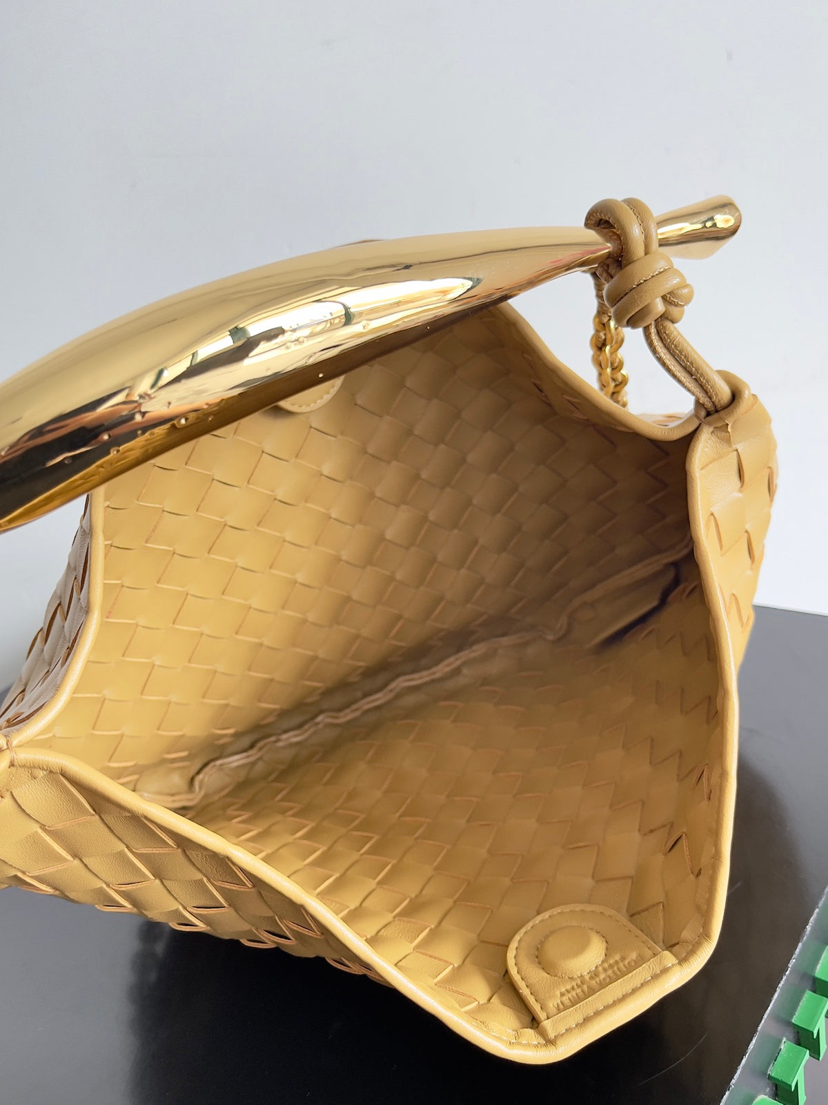 Bottega Veneta 776768 Brown & Rose Gold Chain Bag - detail image 9