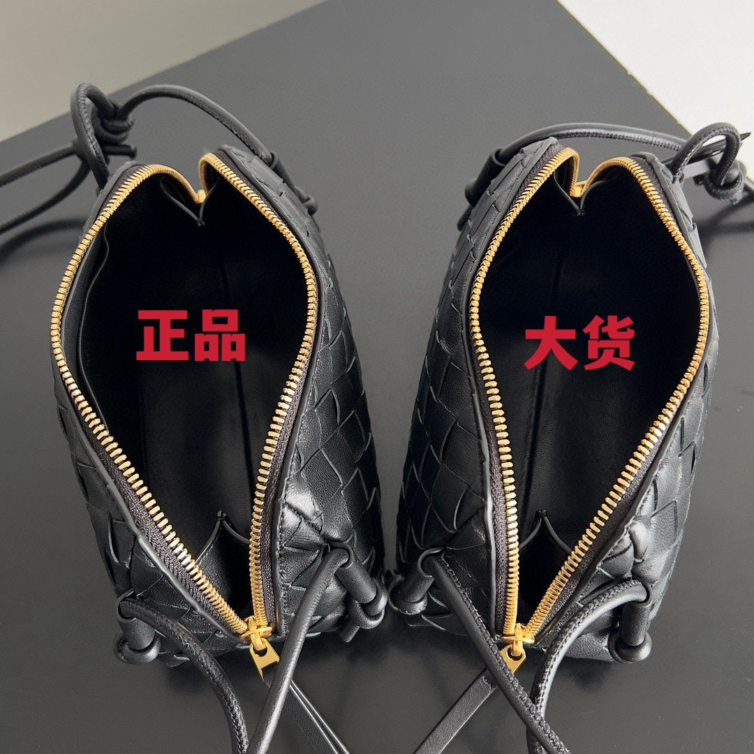 Bottega Veneta Black Designer Handbag Edition 1017 - detail image 9