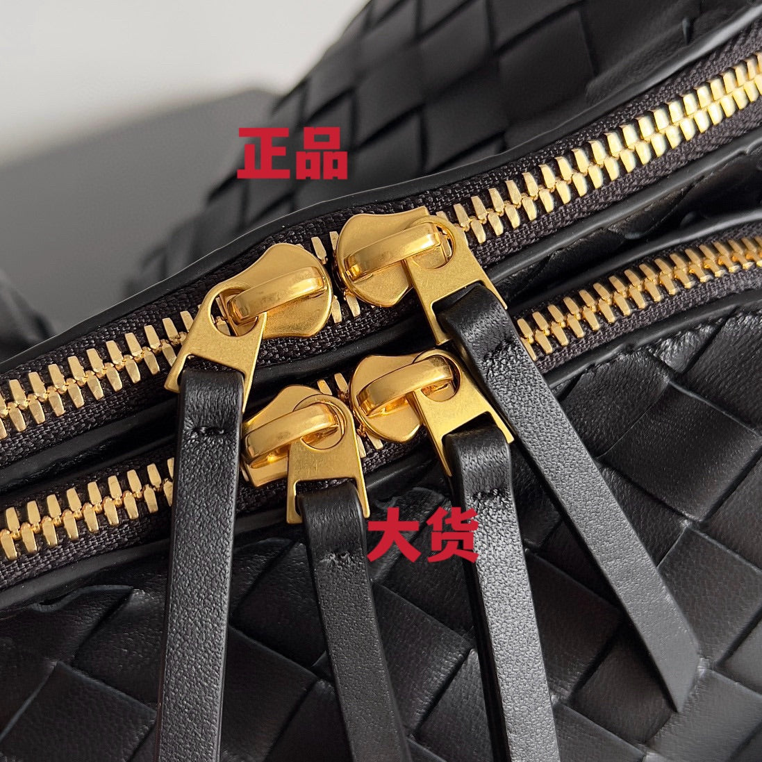 Bottega Veneta Black Designer Handbag Edition 1017 - detail image 6