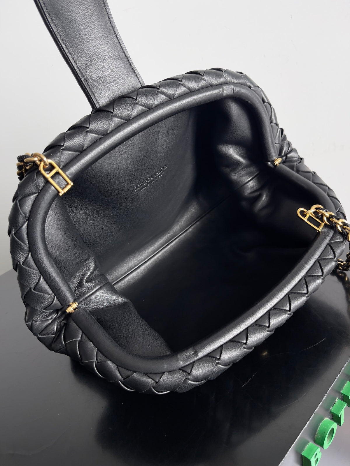 Bottega Veneta 785807 Black Clutch Bag Edition 8 - detail image 9