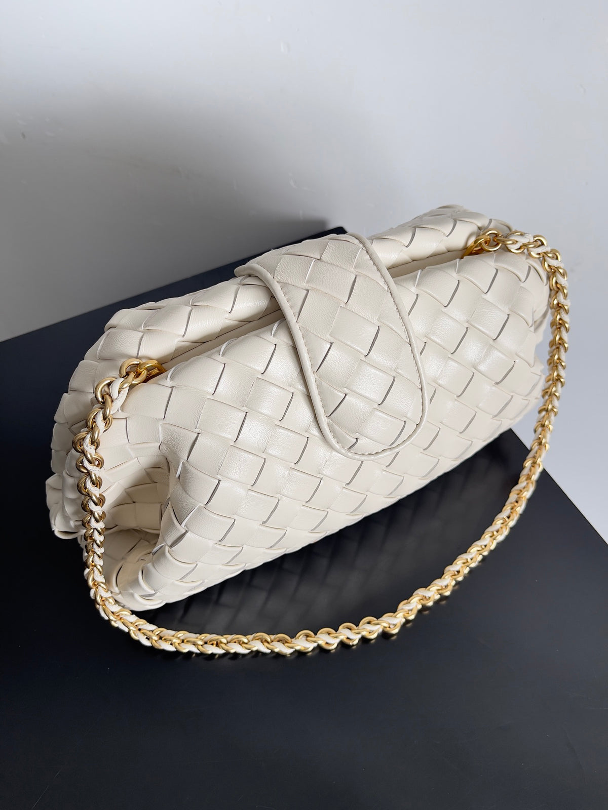 Bottega Veneta 785807 Black Clutch Bag Edition 9 - detail image 5