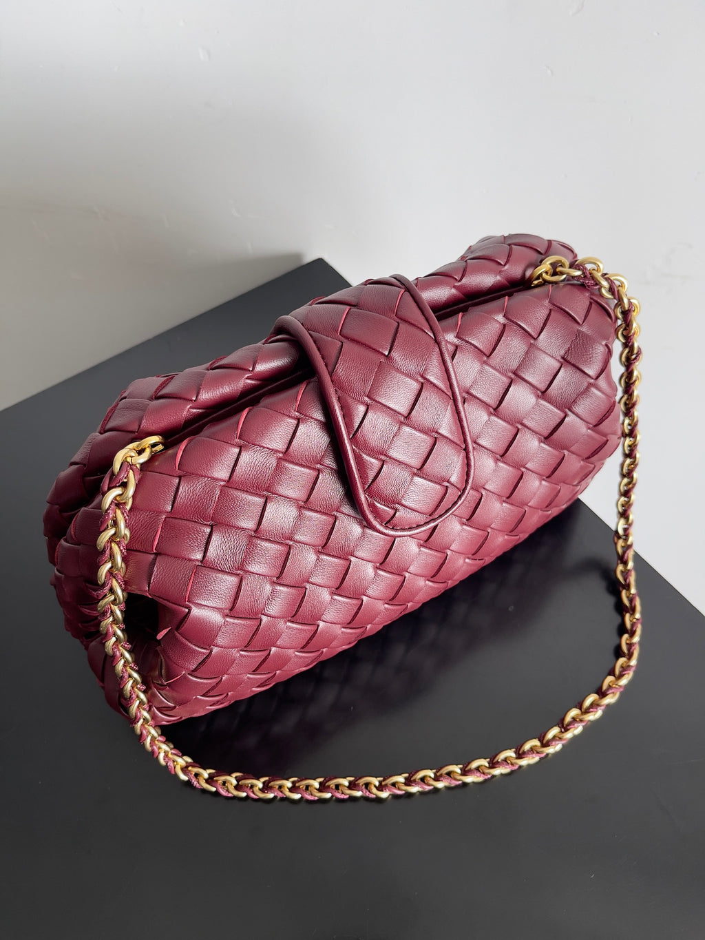 Bottega Veneta 785807 Black & Red Clutch Bag - detail image 5