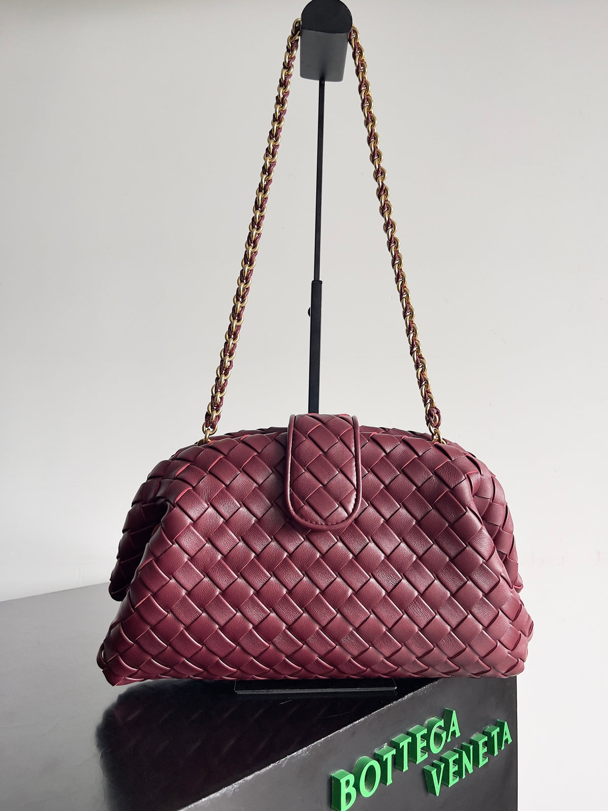 Bottega Veneta 785807 Black & Red Clutch Bag