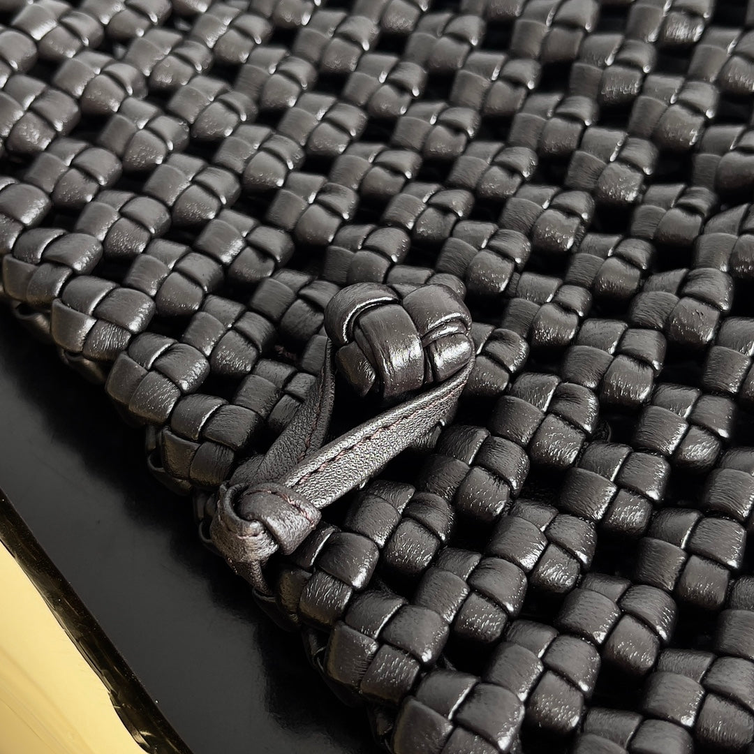Bottega Veneta 731166 Black Designer Handbag - detail image 7