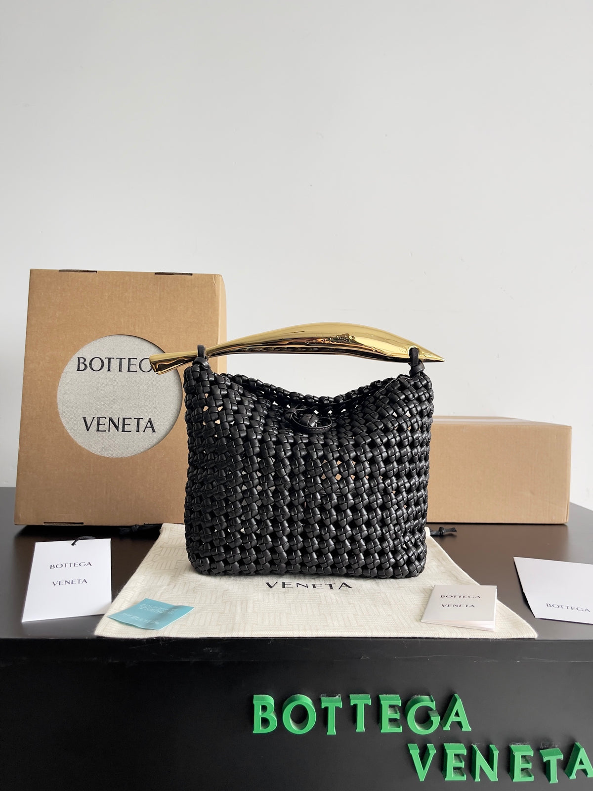 Bottega Veneta Black Designer Handbag Edition 1016