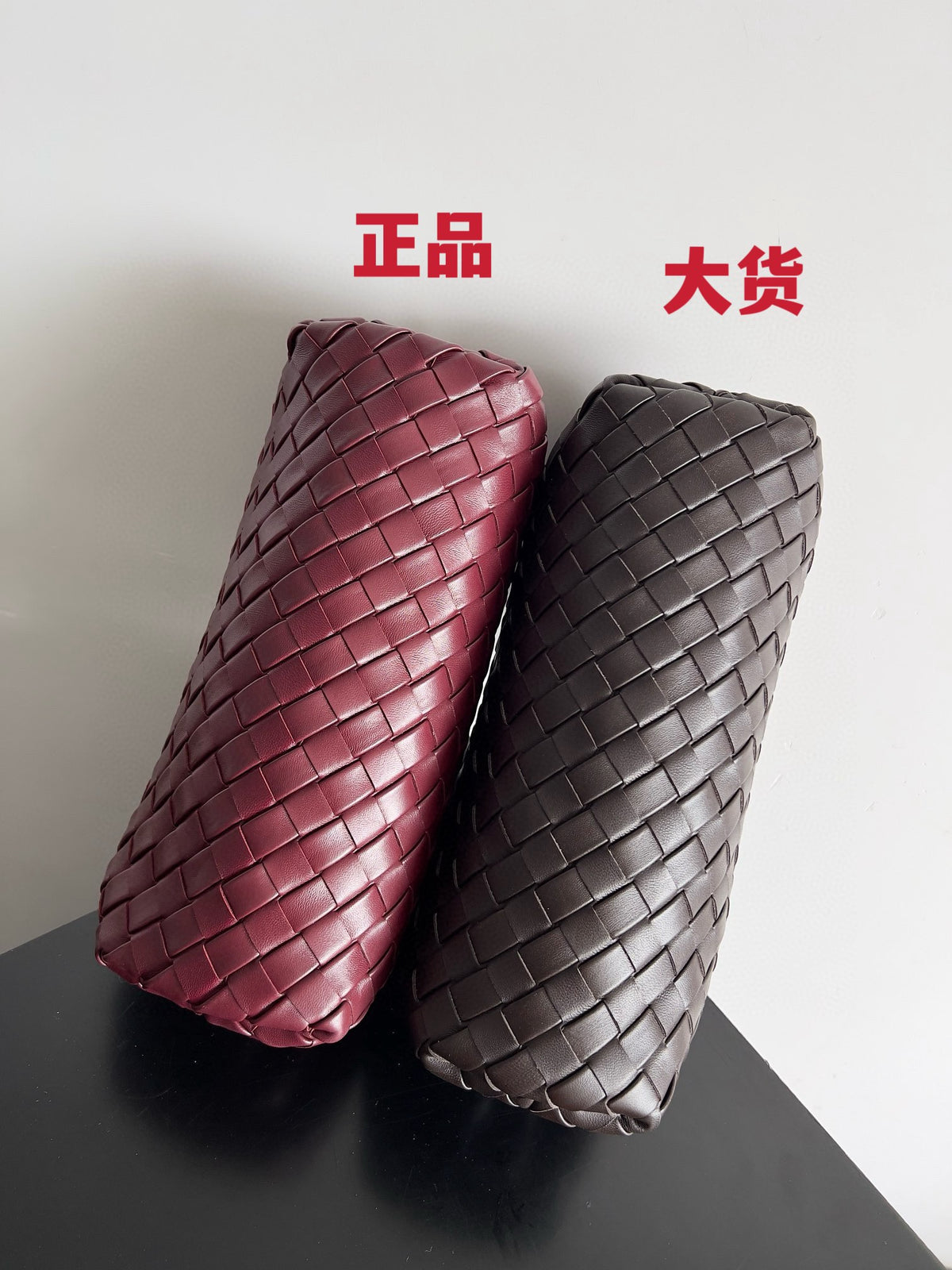 Bottega Veneta Black & Red Designer Handbag Edition 17 - detail image 6
