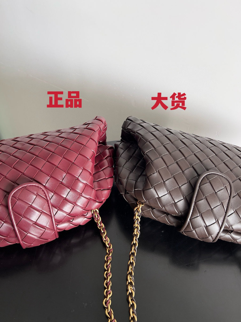Bottega Veneta Black & Red Designer Handbag Edition 17 - detail image 4