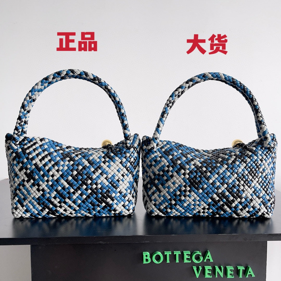 Bottega Veneta Black & Blue Designer Handbag Edition 10 - detail image 2