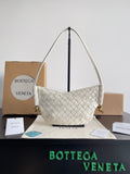 Bottega Veneta Black Designer Handbag Edition 858