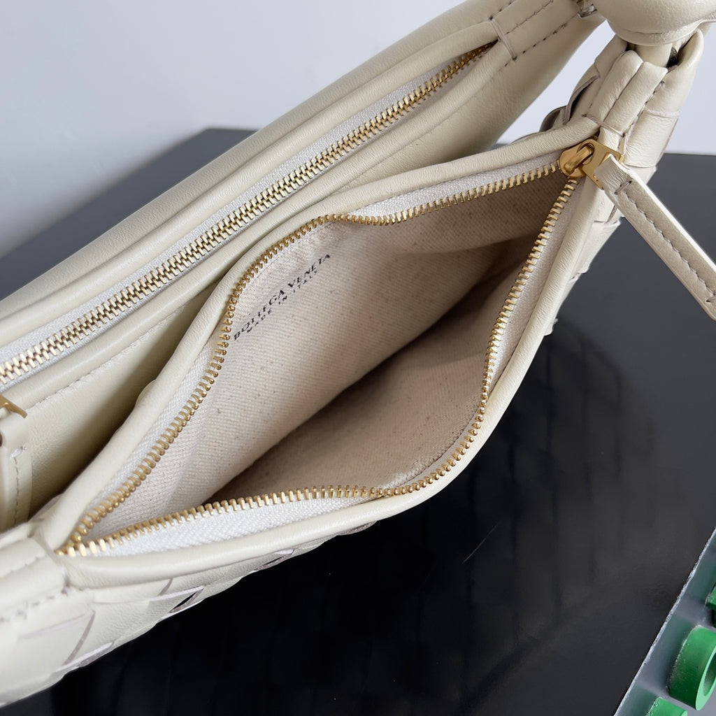 Bottega Veneta 796638 Black Hobo Bag Edition 2 - detail image 9